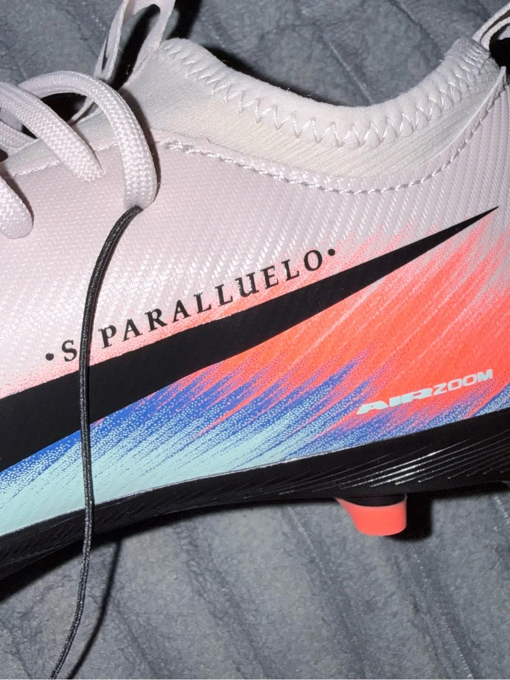Nike Mercurial Vapor Elite United 002 Soccer Cleats Kids 3.5 3.5y pink NWT